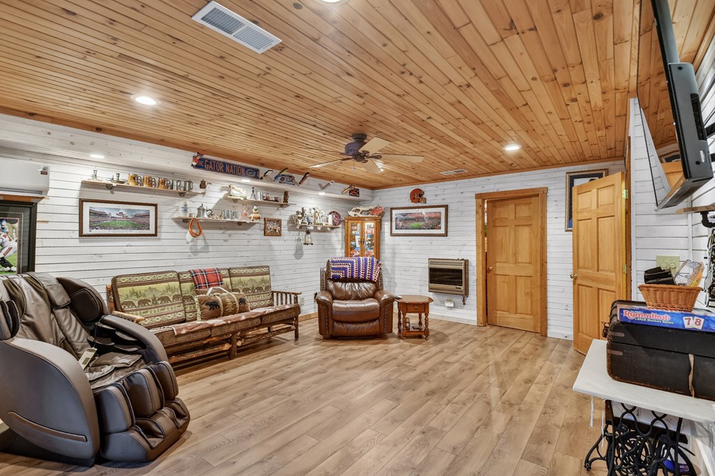 222 Grouse Lane