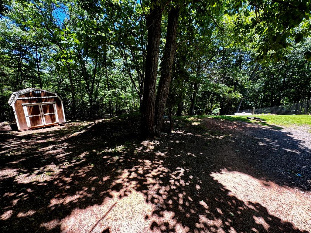 424 Mountain Oak Trail