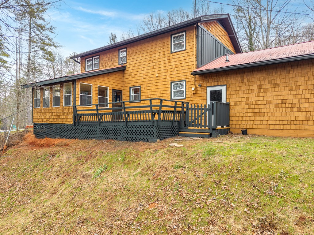 2641 E Highway 52