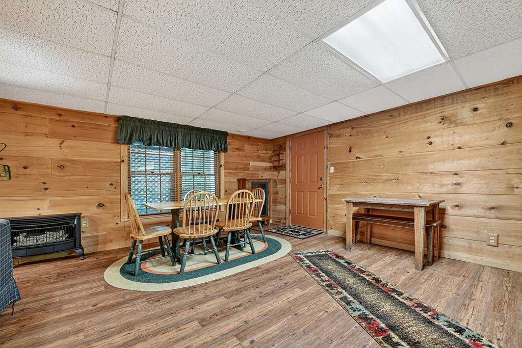 1048 Laurel Trail