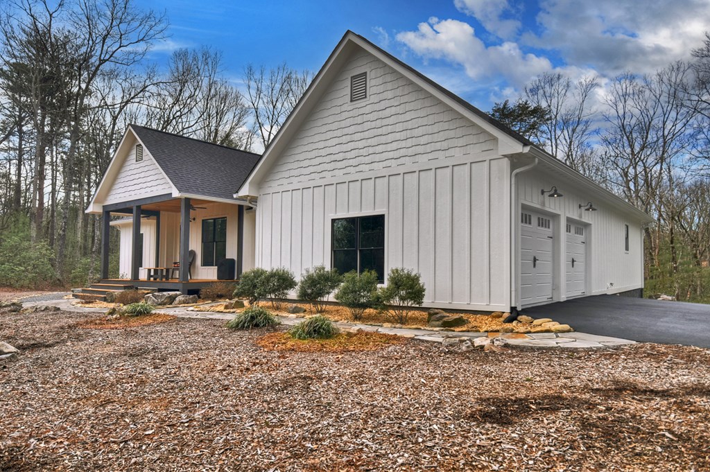 29 Robert Drive