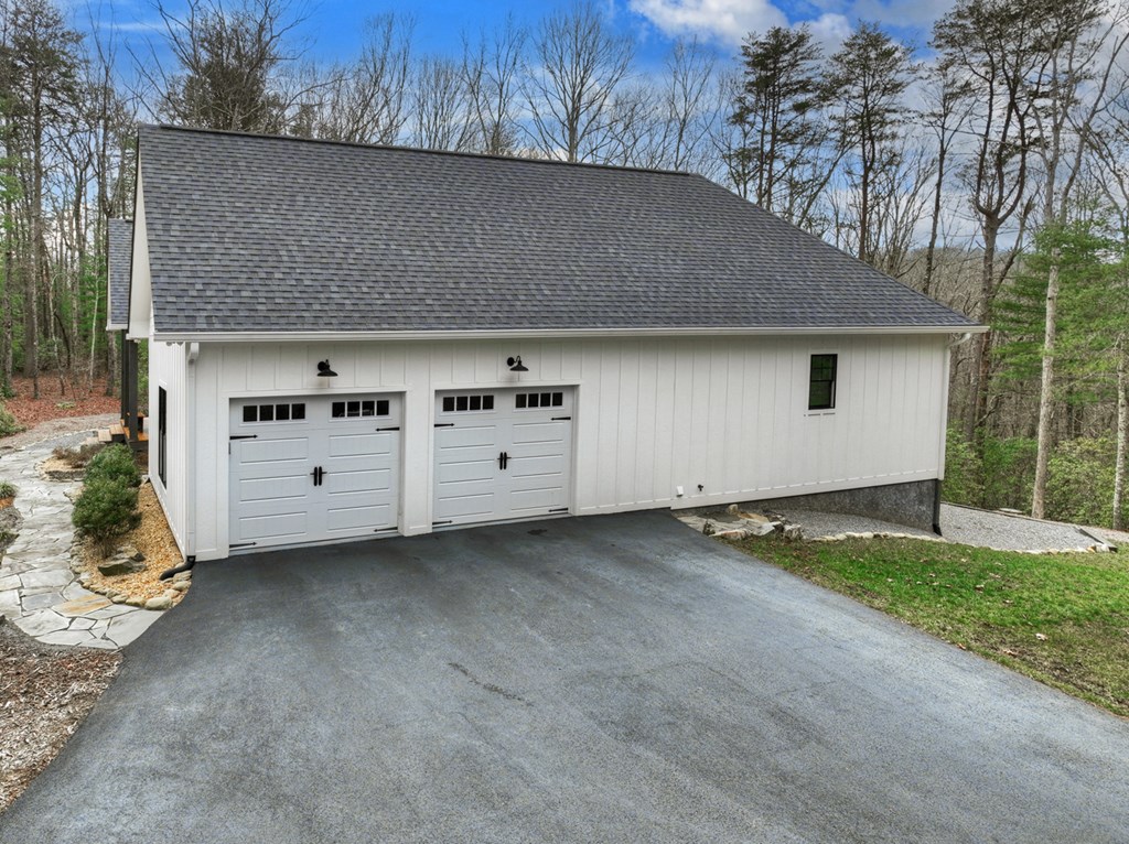 29 Robert Drive