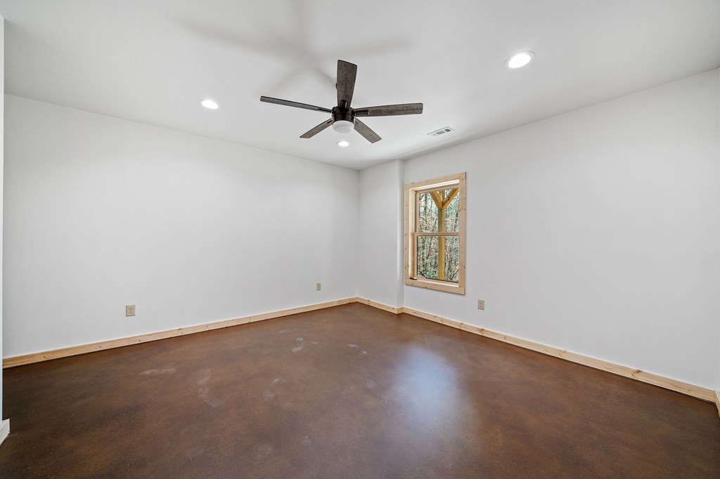 641 Bryant Farm Lane