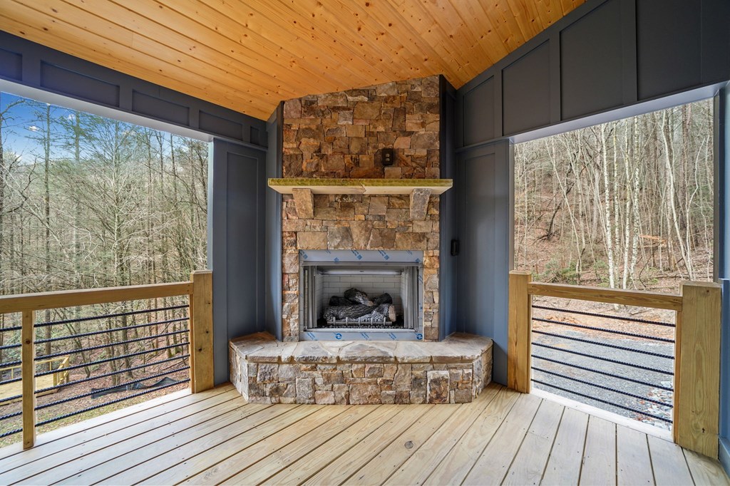 641 Bryant Farm Lane