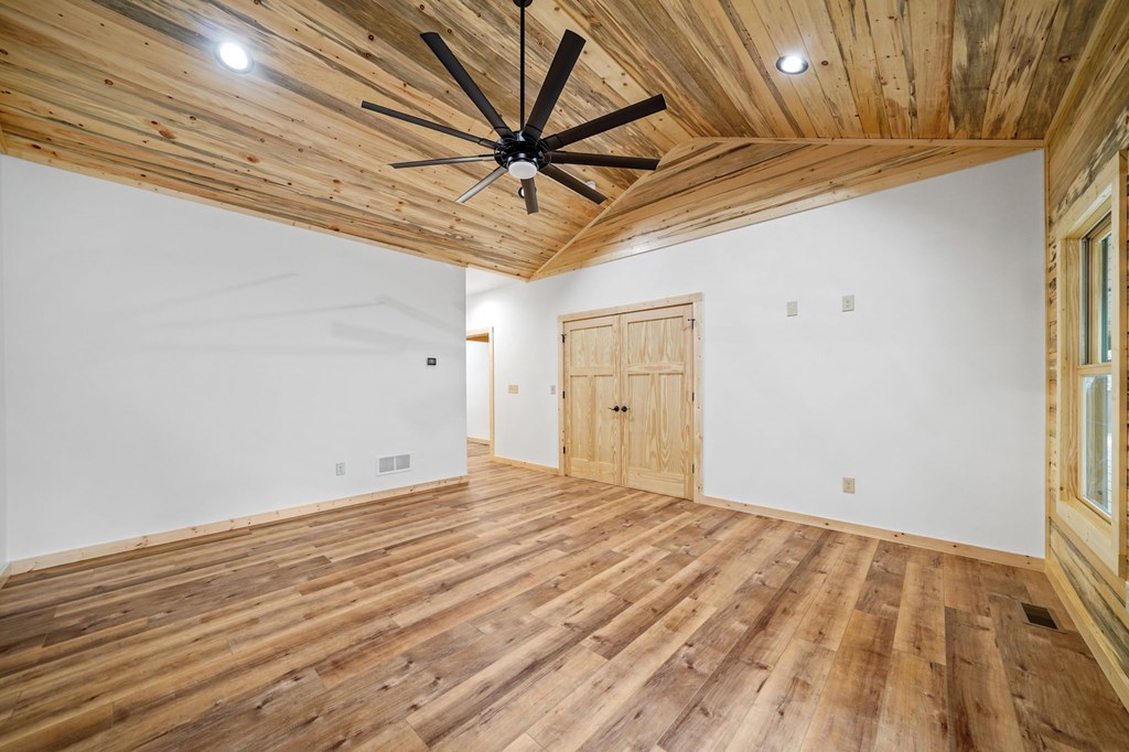 641 Bryant Farm Lane