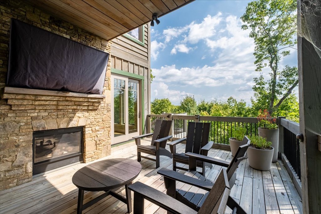 207 Utana Bluffs Trail