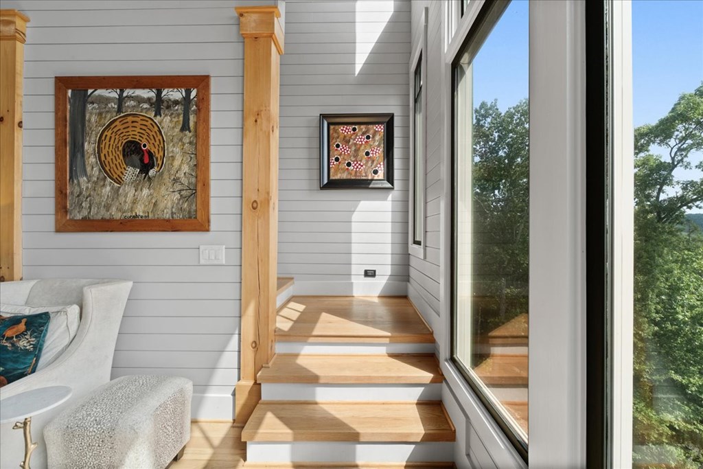 207 Utana Bluffs Trail