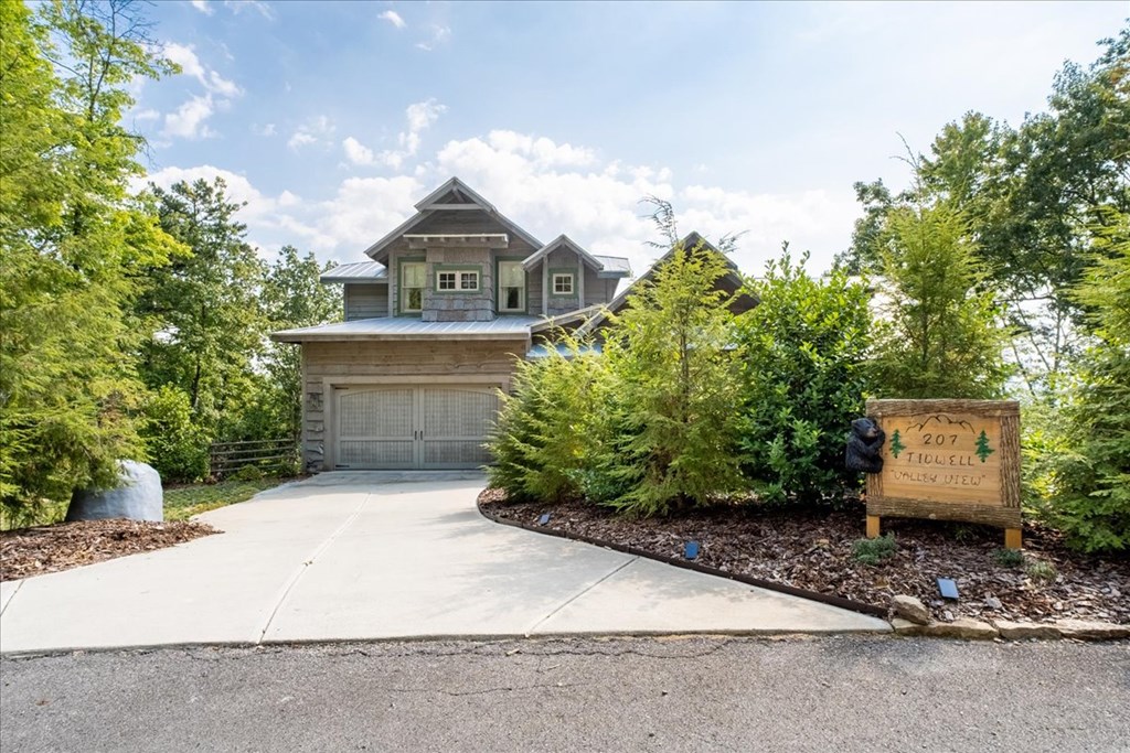 207 Utana Bluffs Trail