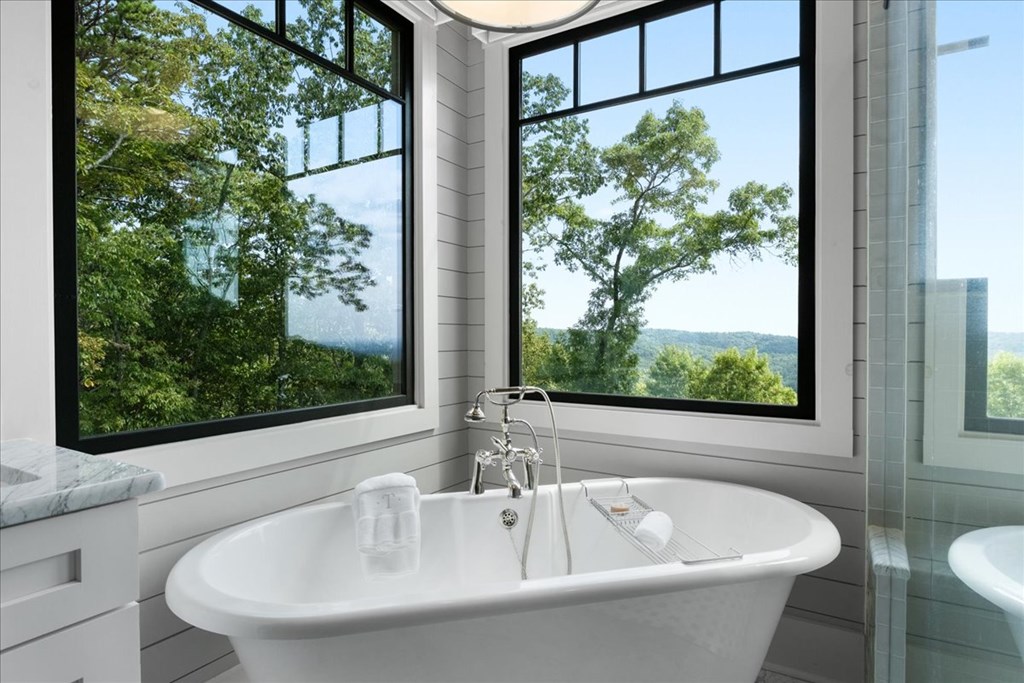 207 Utana Bluffs Trail