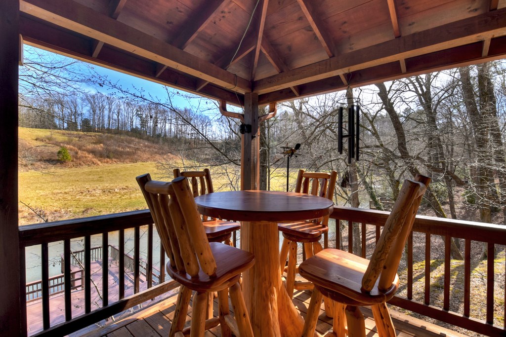 116 Davis Lane