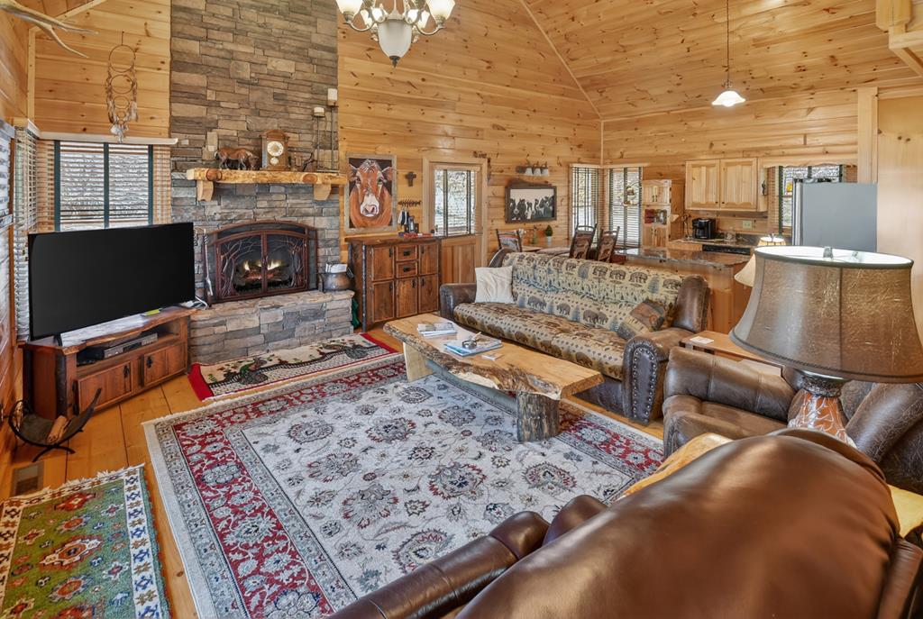 116 Davis Lane