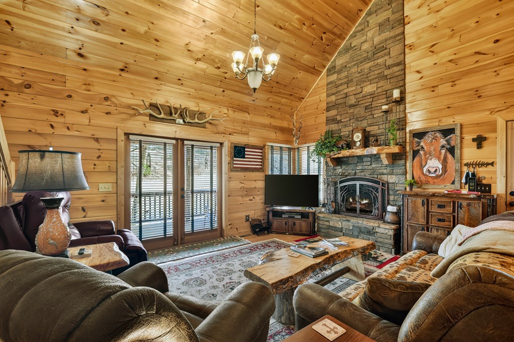 116 Davis Lane
