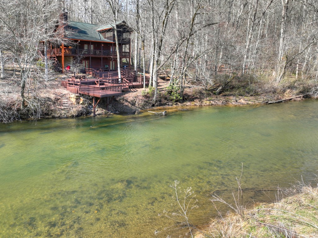 116 Davis Lane
