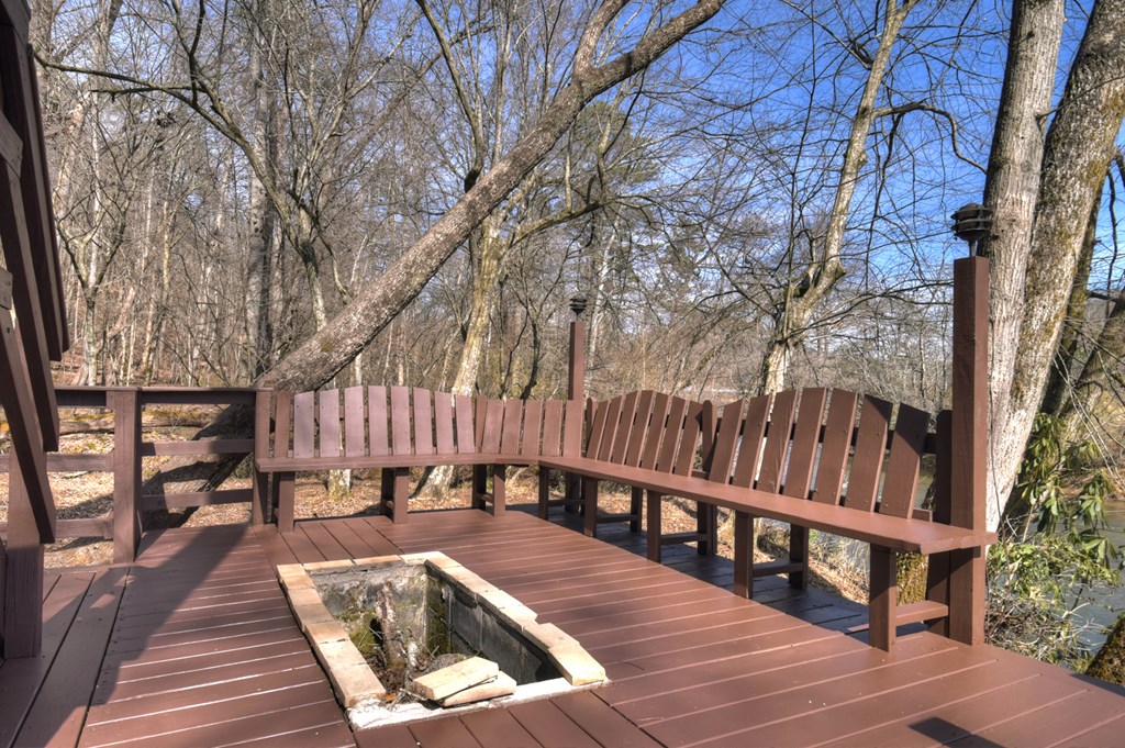 116 Davis Lane