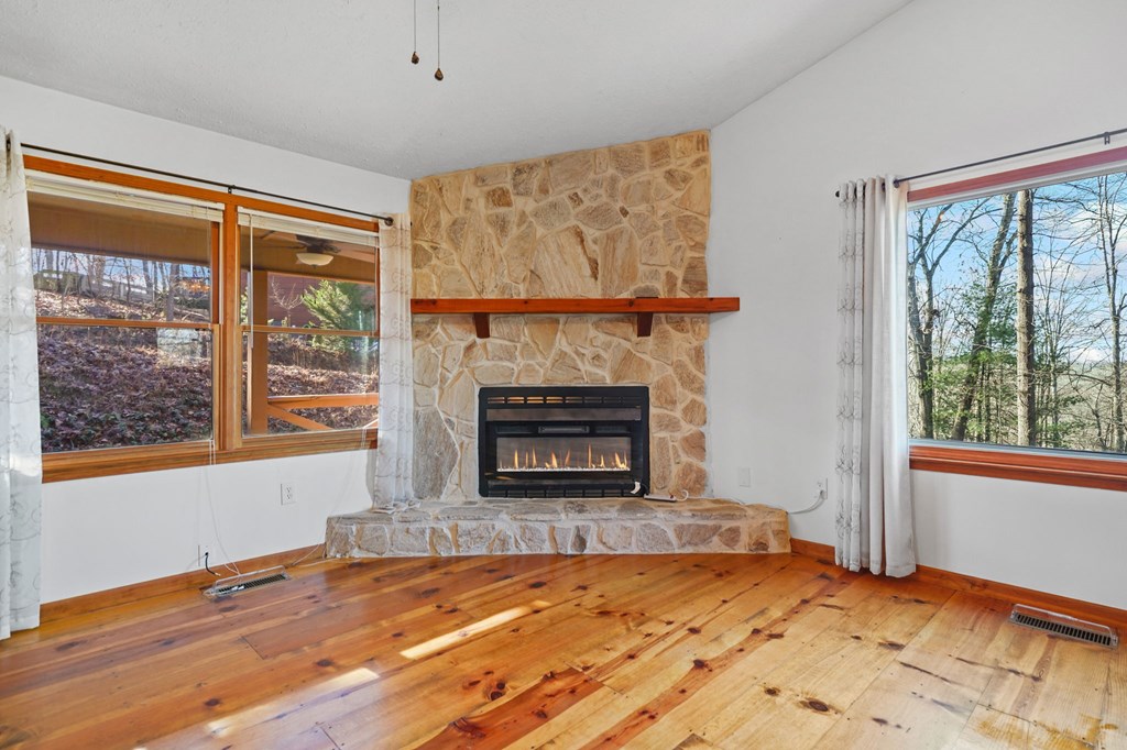 421 Cherokee Court