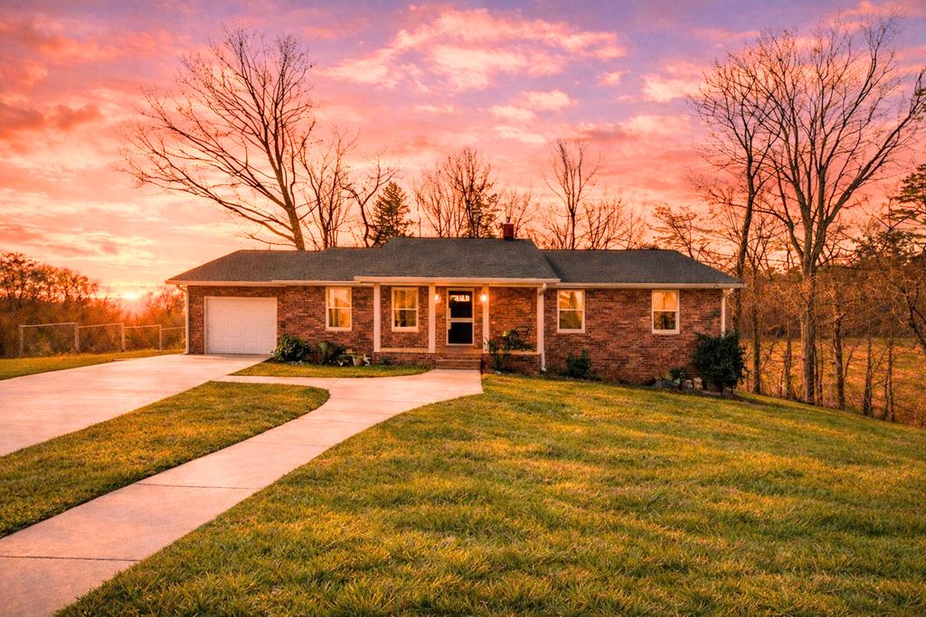 581 Roberts Ridge Road