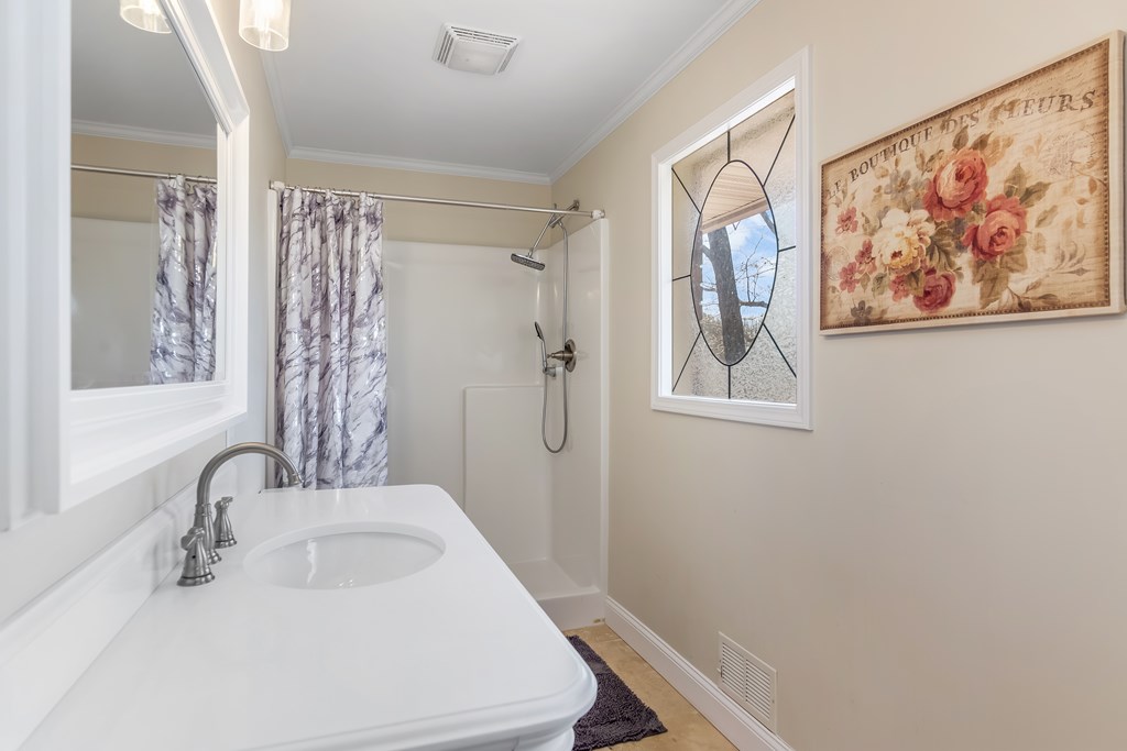 581 Roberts Ridge Road