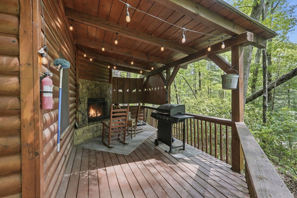 1564 Big Ben Road