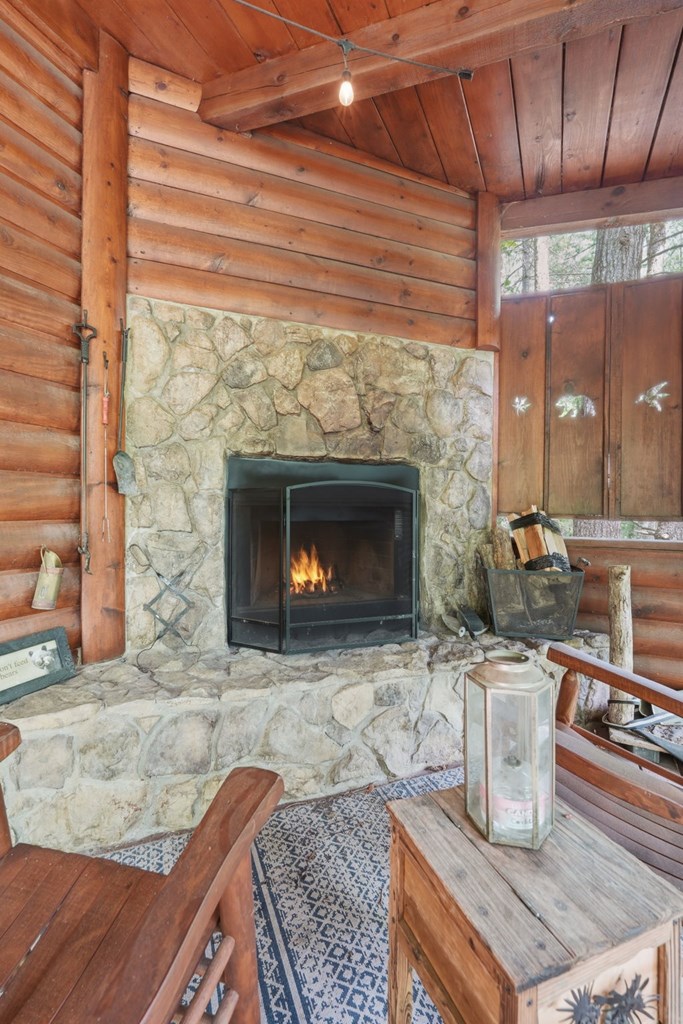 1564 Big Ben Road