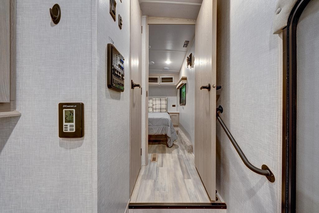 52 25th Street