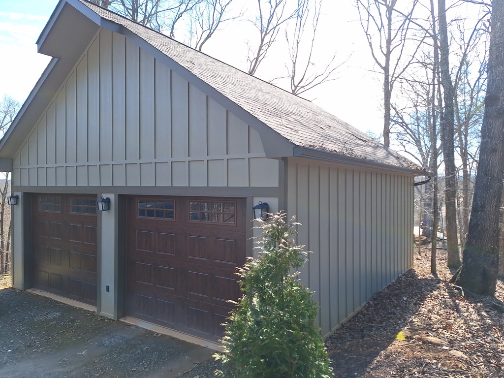 241 Wolf Creek Mountain Road