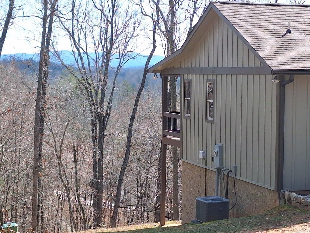 241 Wolf Creek Mountain Road