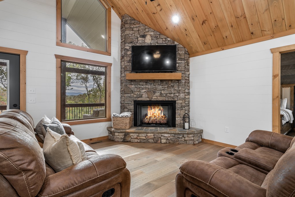 241 Wolf Creek Mountain Road