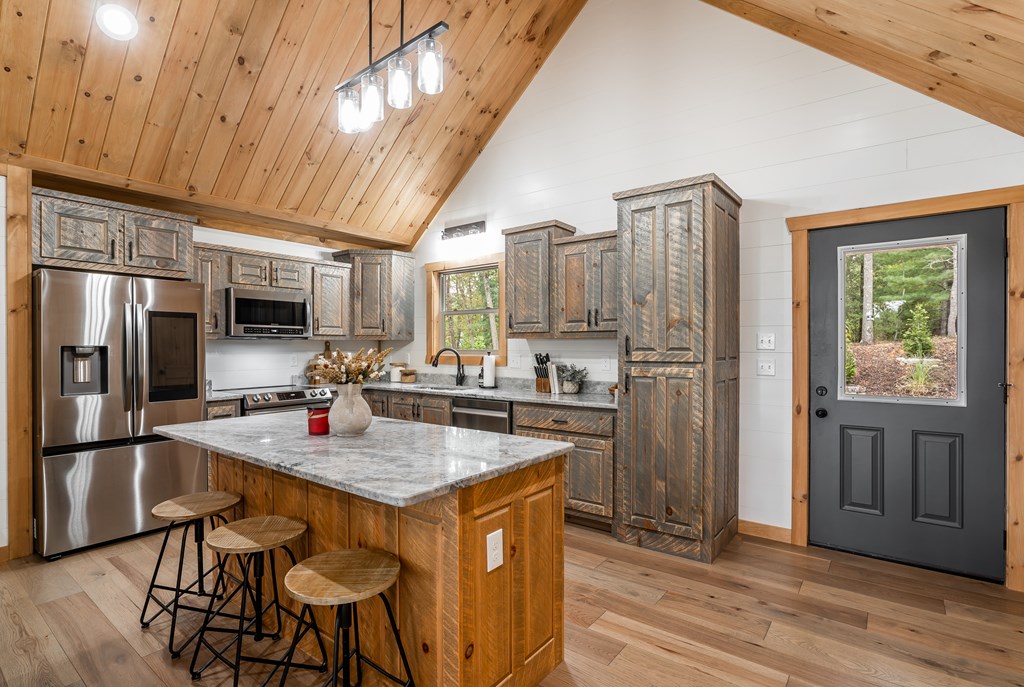 241 Wolf Creek Mountain Road