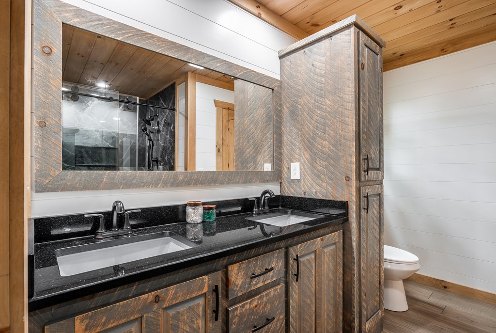 241 Wolf Creek Mountain Road