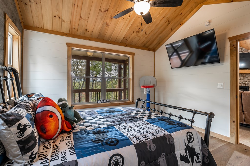 241 Wolf Creek Mountain Road