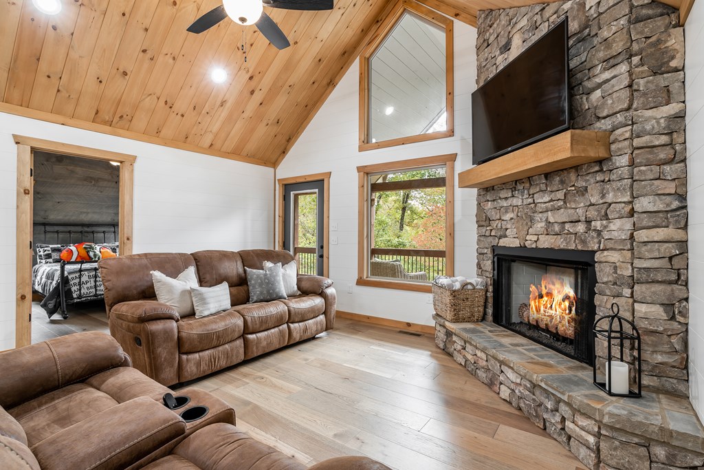 241 Wolf Creek Mountain Road