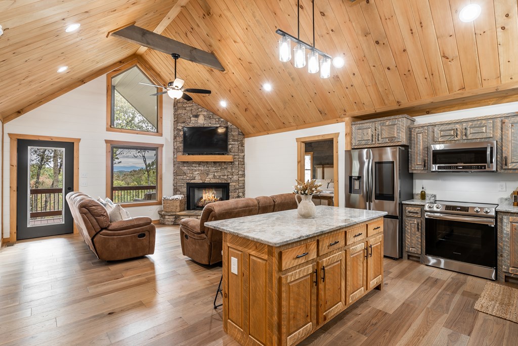 241 Wolf Creek Mountain Road