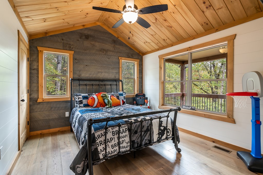 241 Wolf Creek Mountain Road