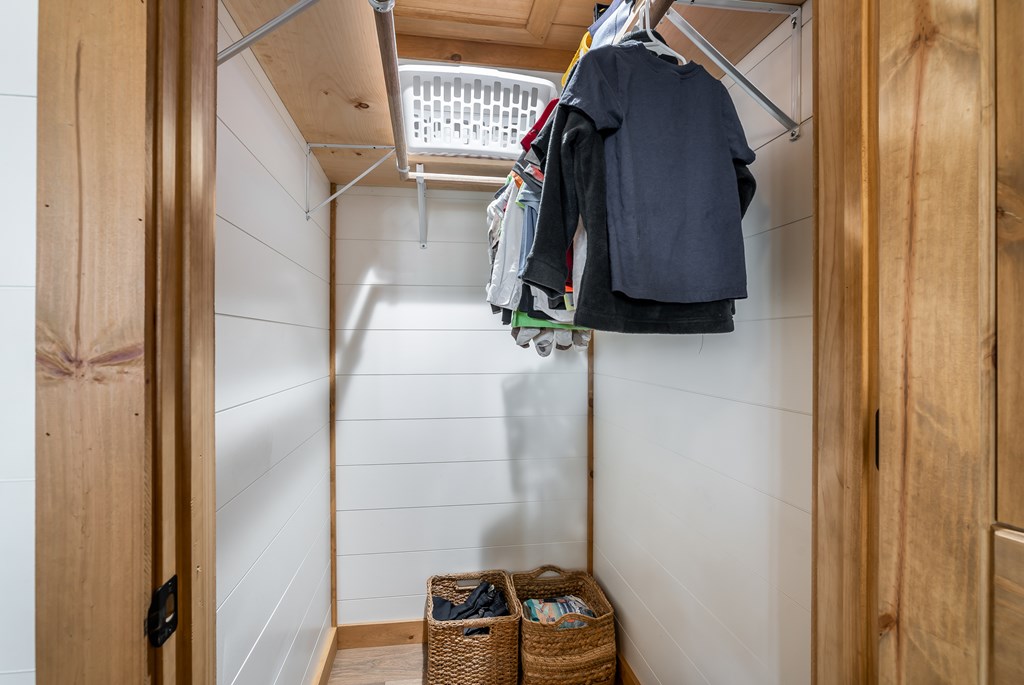 241 Wolf Creek Mountain Road