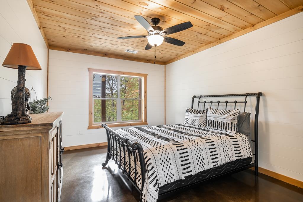 241 Wolf Creek Mountain Road