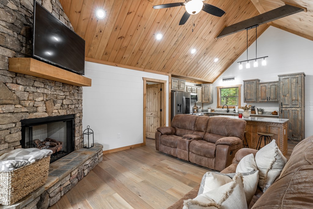 241 Wolf Creek Mountain Road