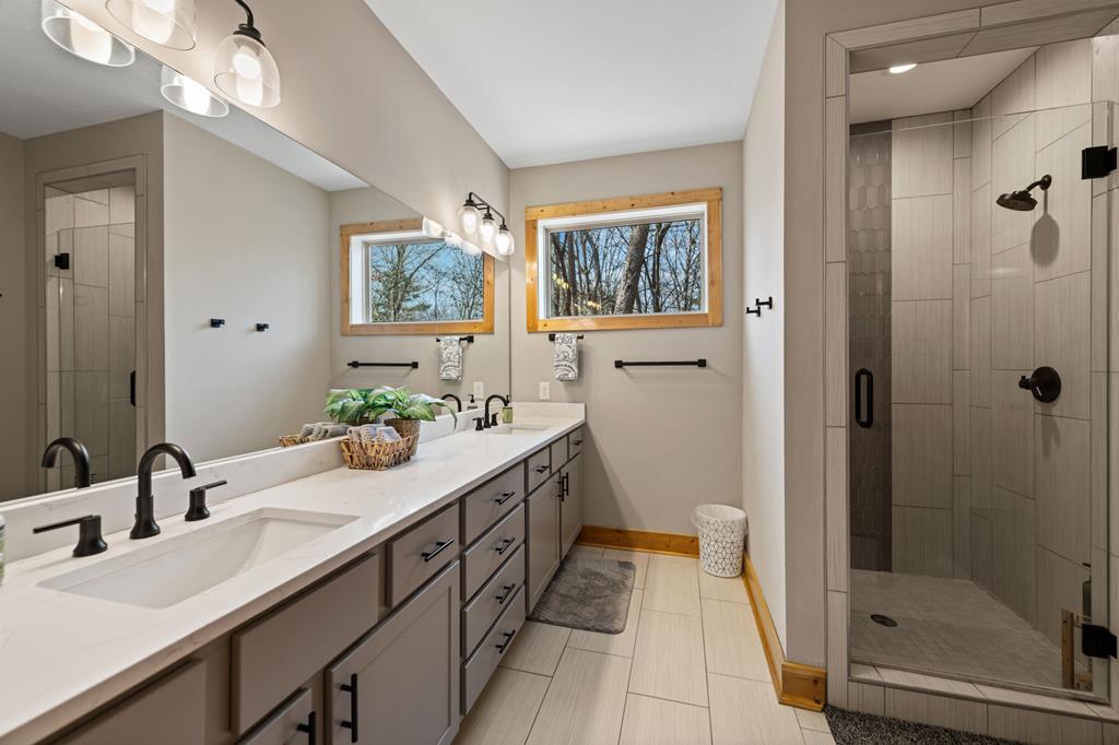 156 Ridgecrest Court
