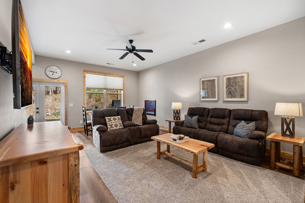 156 Ridgecrest Court