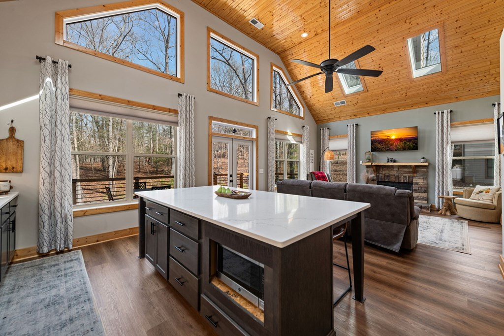 156 Ridgecrest Court