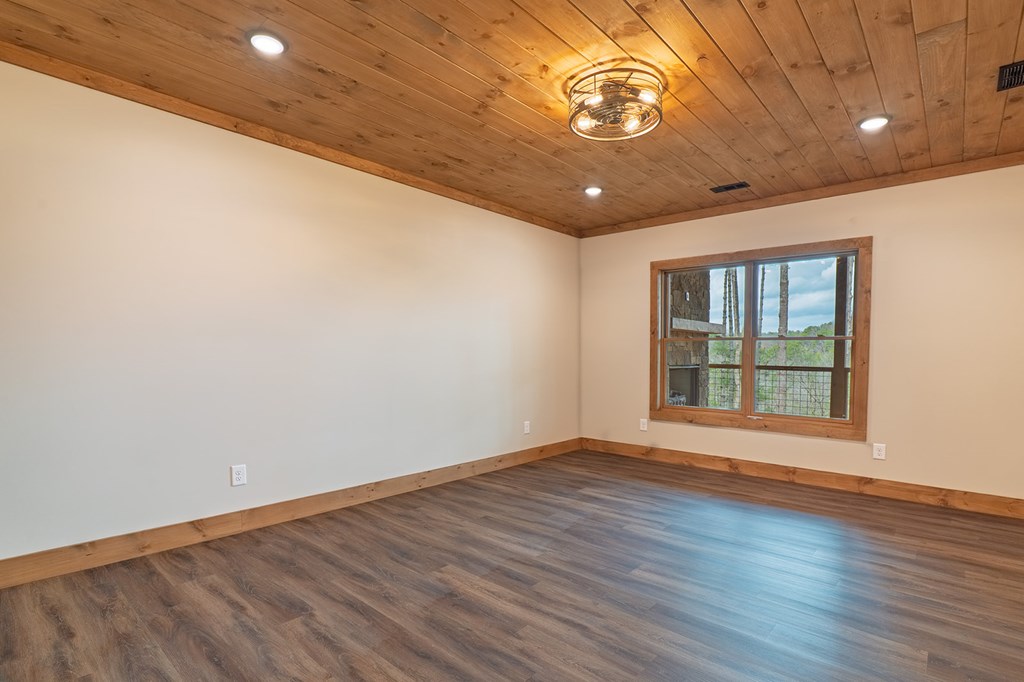 121 Indian Lane