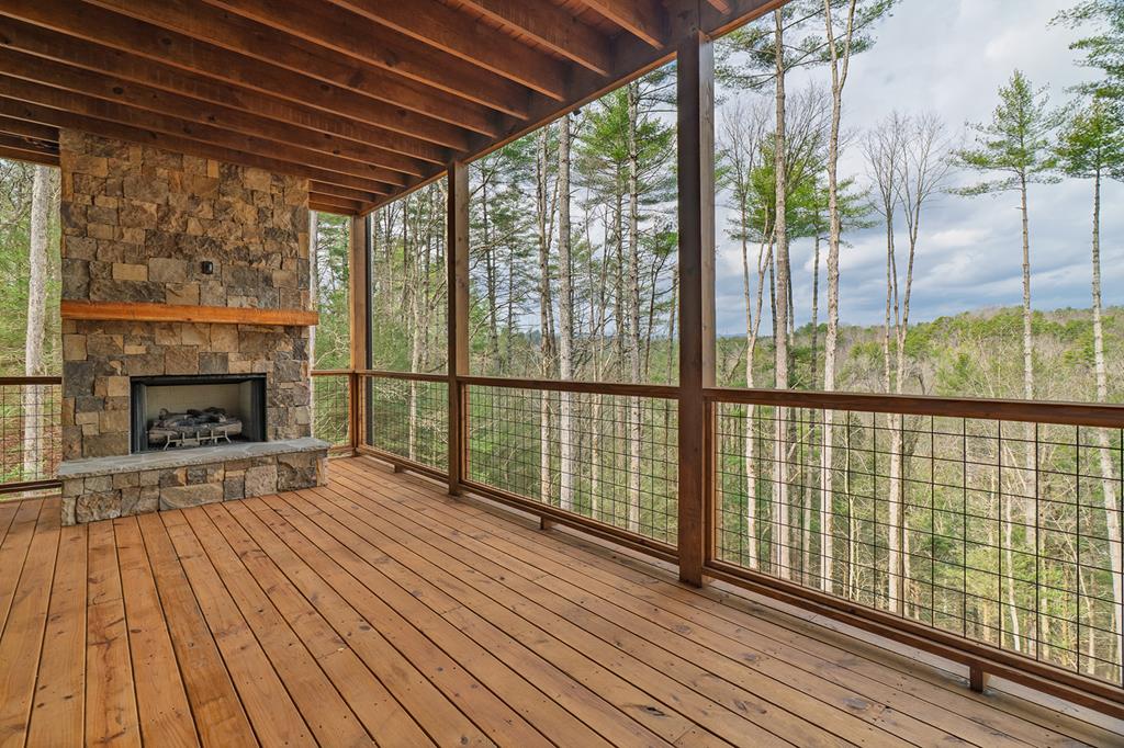 121 Indian Lane