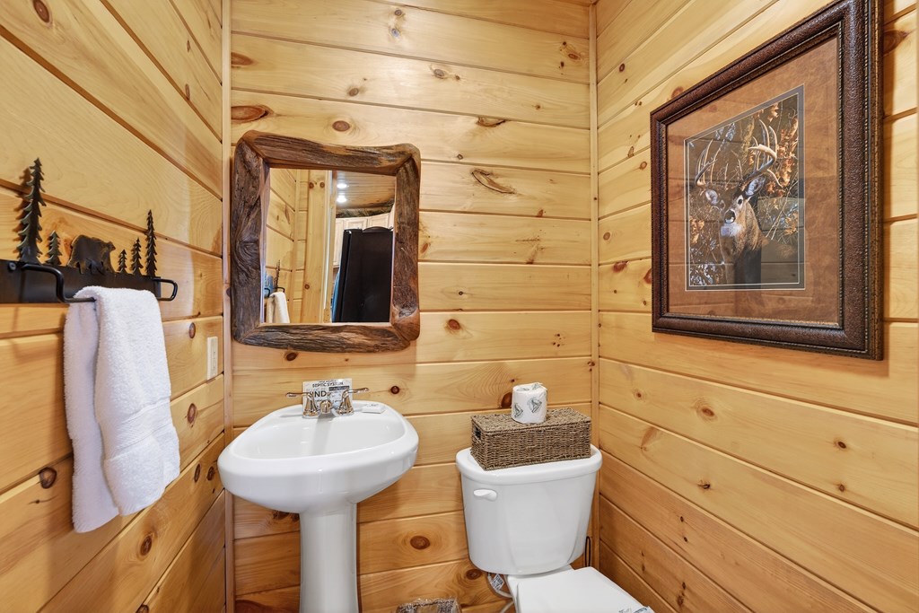 225 Eagles Nest Lane