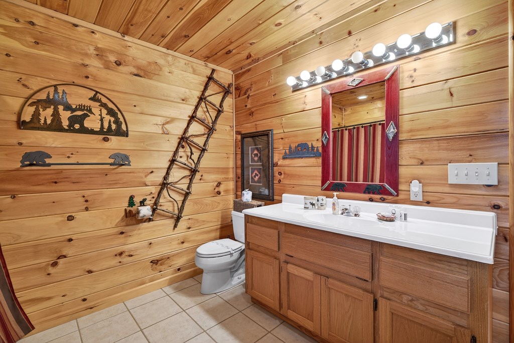 225 Eagles Nest Lane