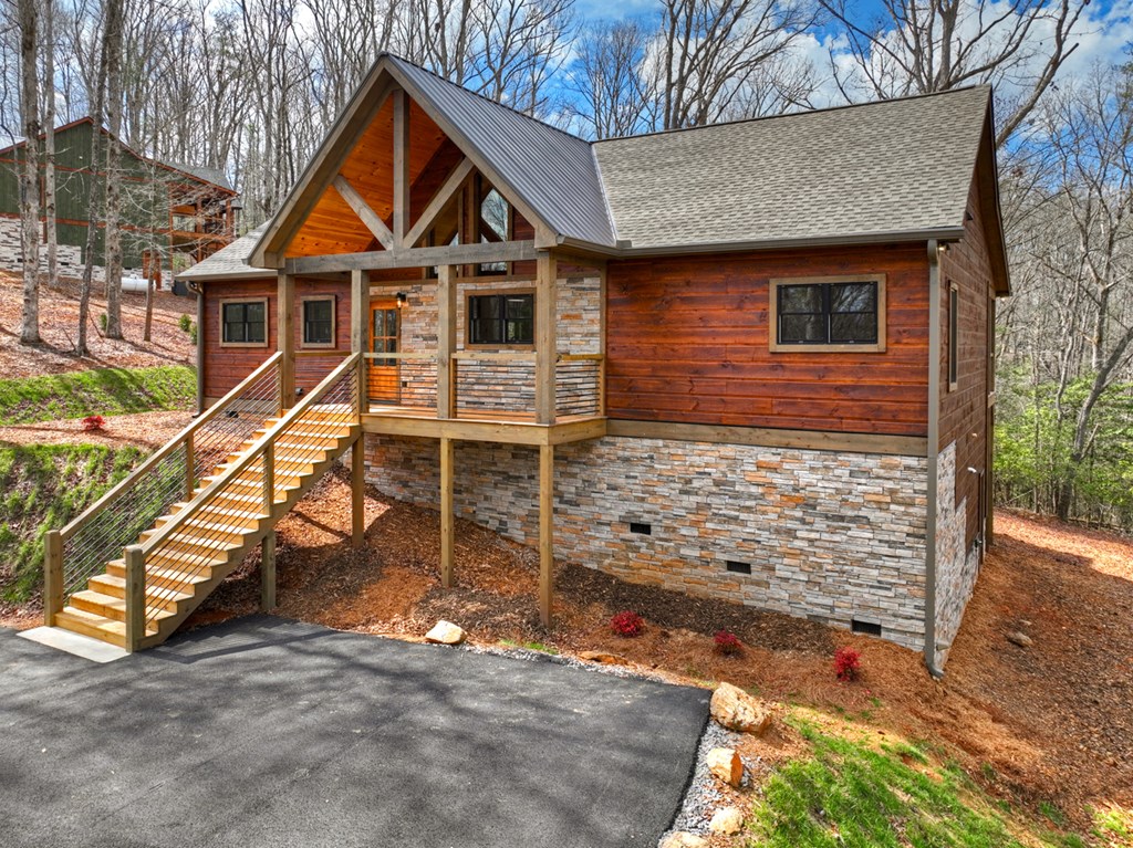 223 Bent Wood Lane