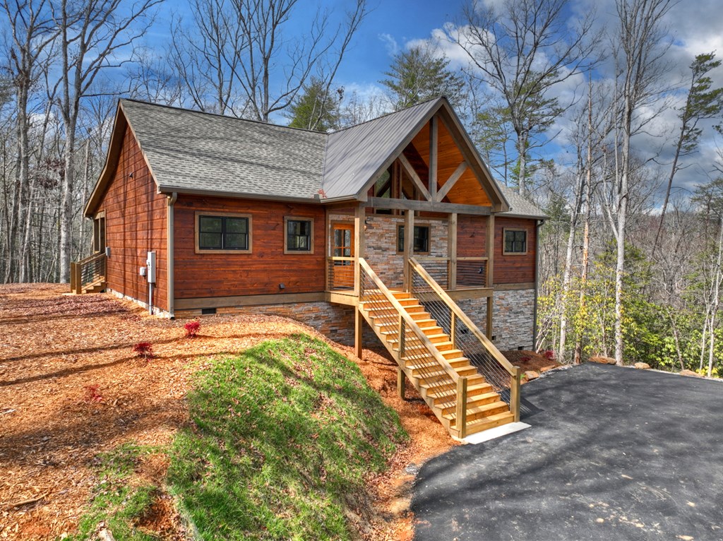 223 Bent Wood Lane