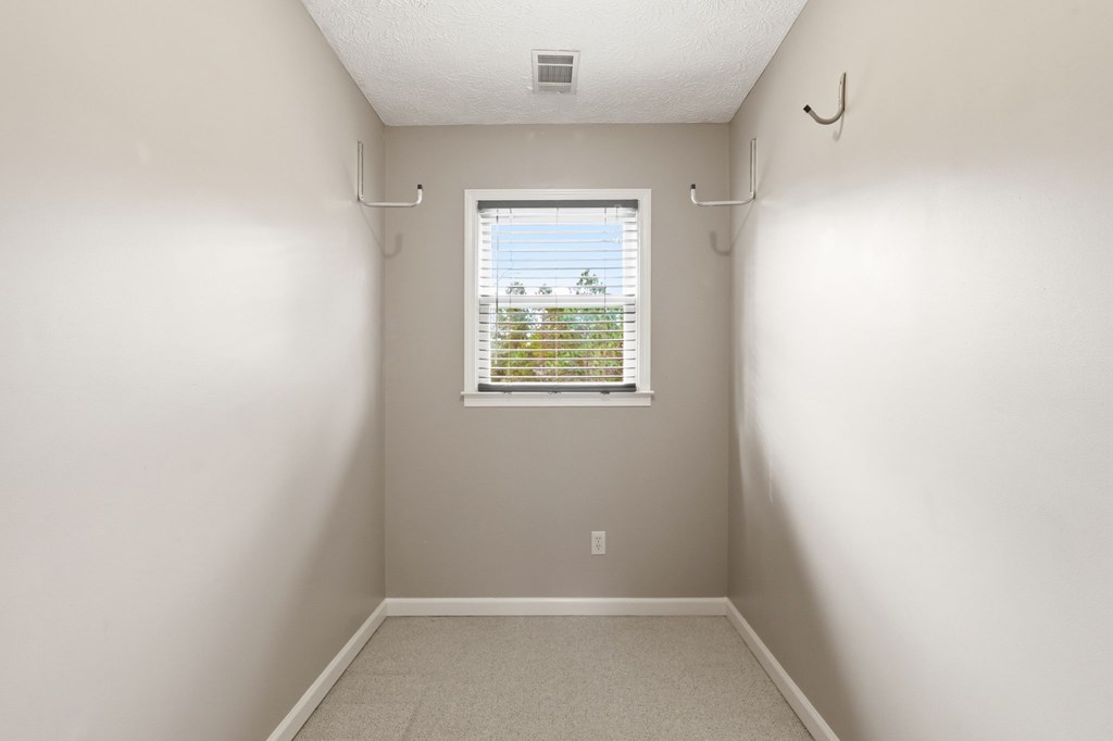 1215 Crossroads Church Road