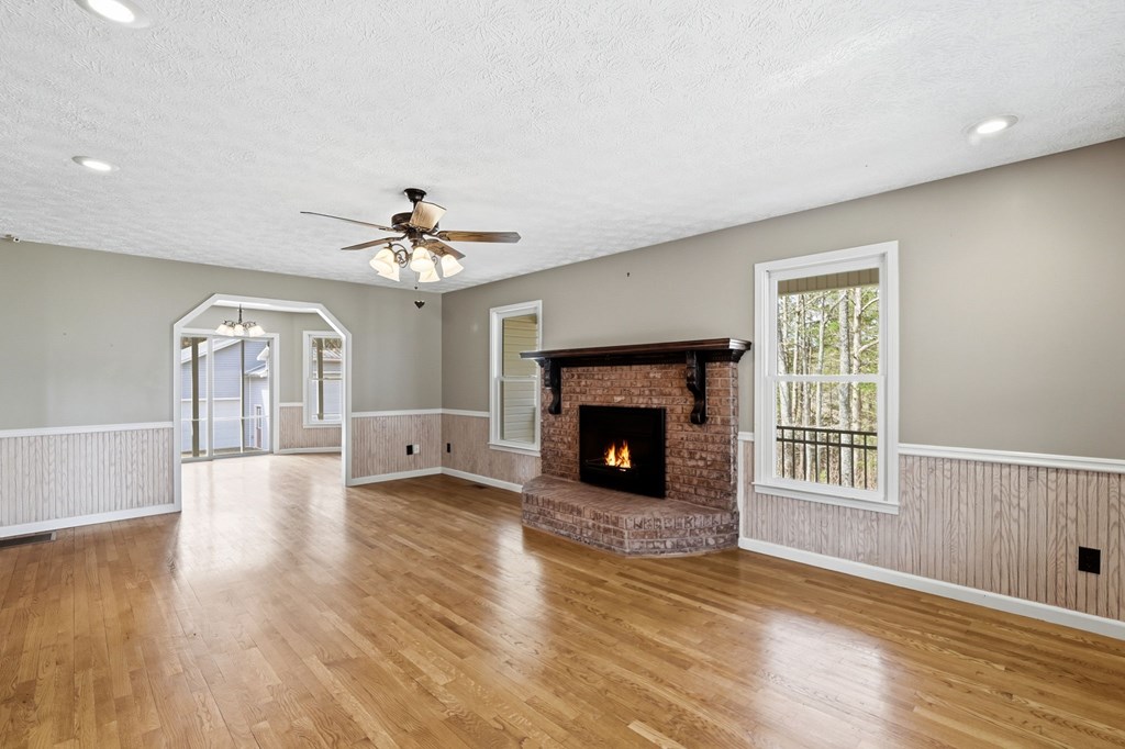 1215 Crossroads Church Road