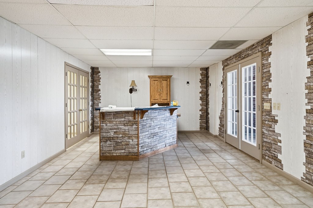 1215 Crossroads Church Road