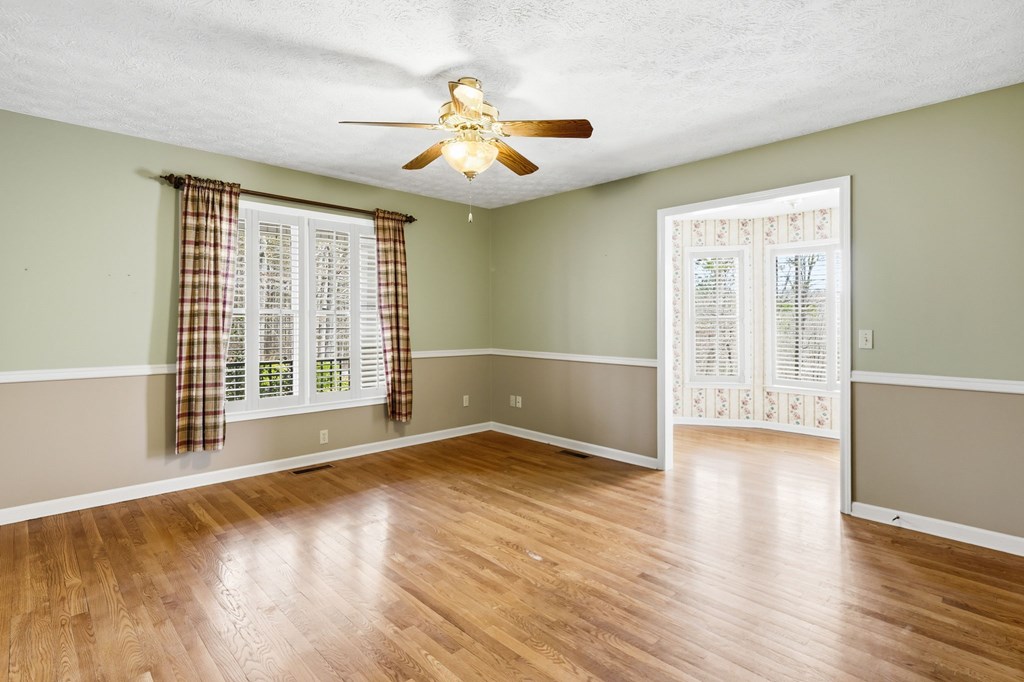 1215 Crossroads Church Road