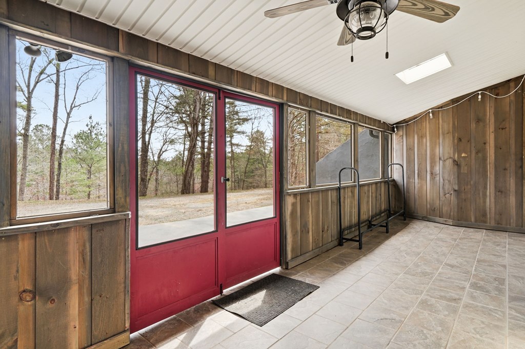 1215 Crossroads Church Road